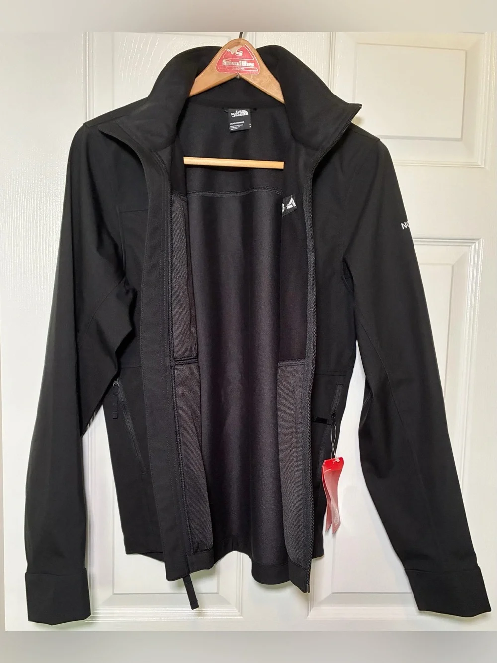 The North Face Size Small Castle Rock Soft Shell Jacket Alchemy Branded in Black